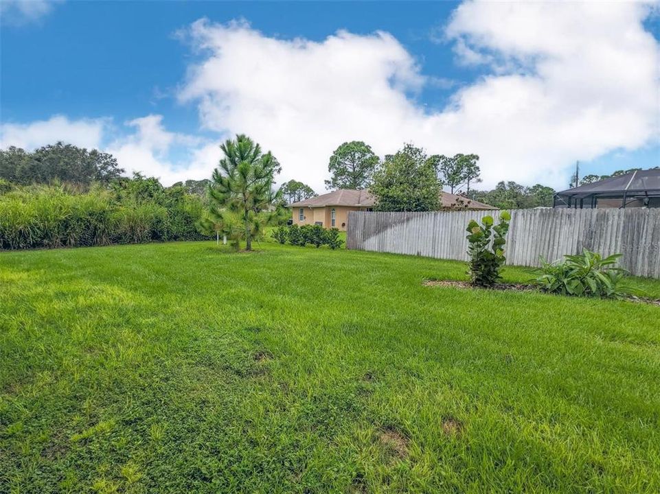 For Rent: $2,295 (3 beds, 2 baths, 1753 Square Feet)