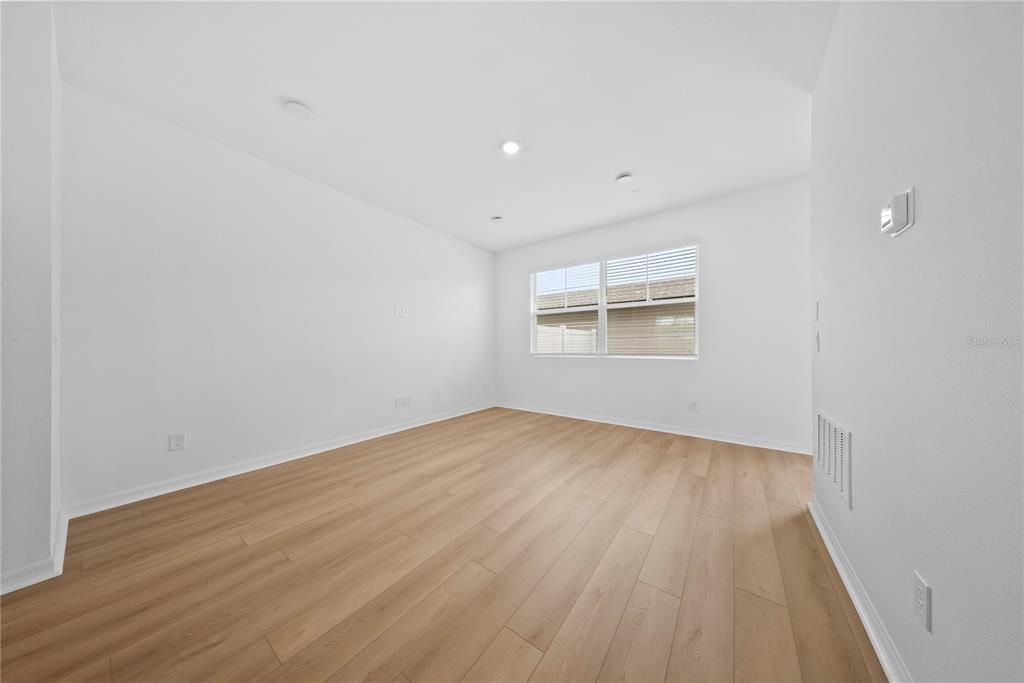 В аренду: $2,700 (3 спален, 2 ванн, 1635 Квадратных фут)