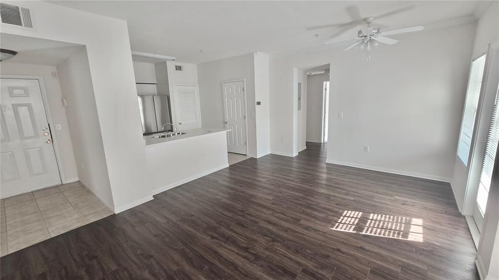 En Renta: $2,700 (3 camas, 2 baños, 1451 Pies cuadrados)