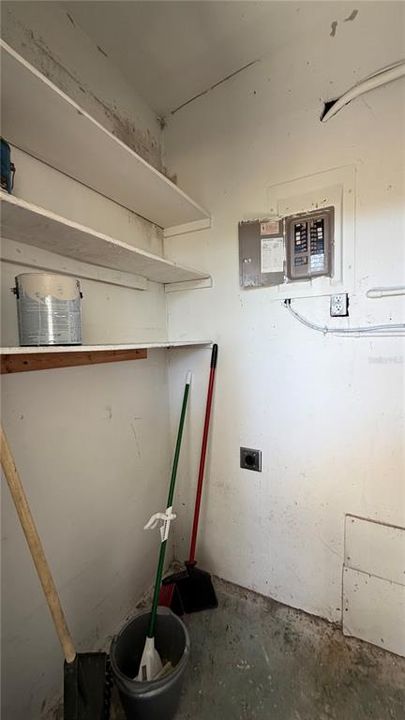 For Rent: $1,595 (2 beds, 1 baths, 954 Square Feet)