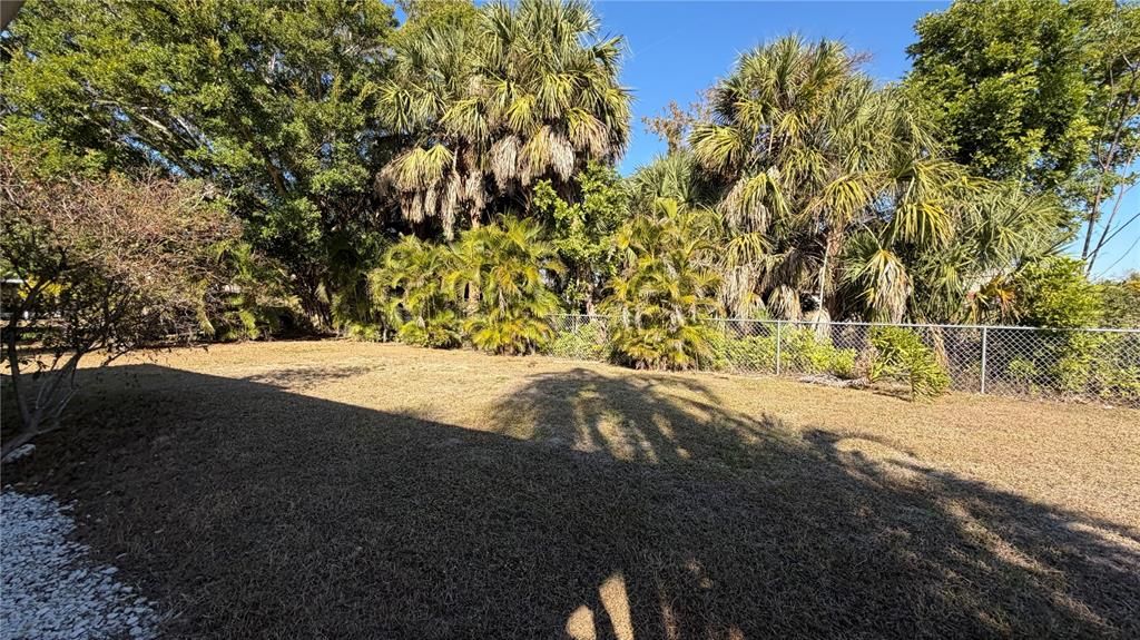 For Rent: $1,595 (2 beds, 1 baths, 954 Square Feet)