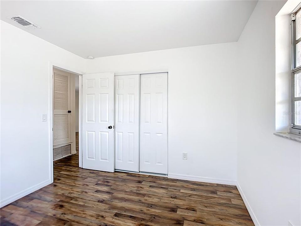 For Sale: $375,000 (3 beds, 2 baths, 1269 Square Feet)