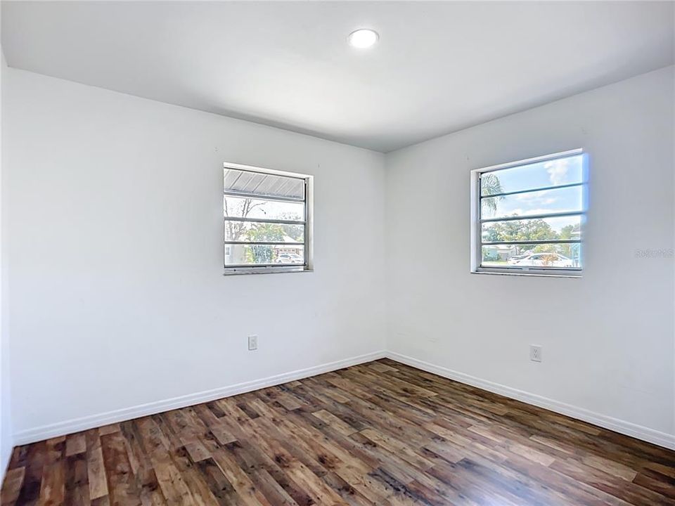 For Sale: $375,000 (3 beds, 2 baths, 1269 Square Feet)