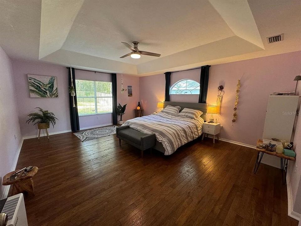 En Venta: $449,000 (4 camas, 3 baños, 2832 Pies cuadrados)