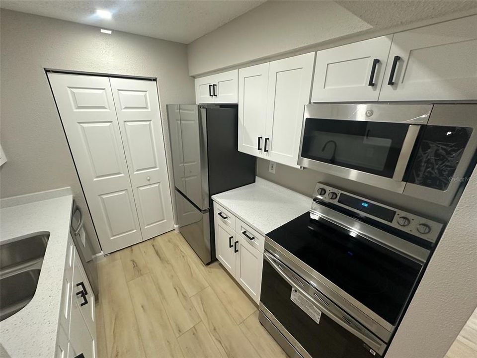 В аренду: $1,495 (2 спален, 1 ванн, 768 Квадратных фут)