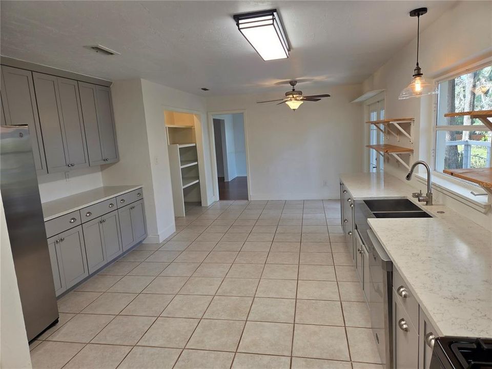 For Sale: $649,900 (4 beds, 2 baths, 2750 Square Feet)