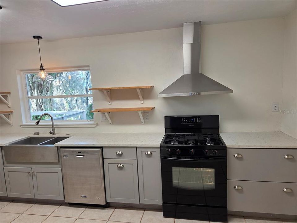 For Sale: $649,900 (4 beds, 2 baths, 2750 Square Feet)