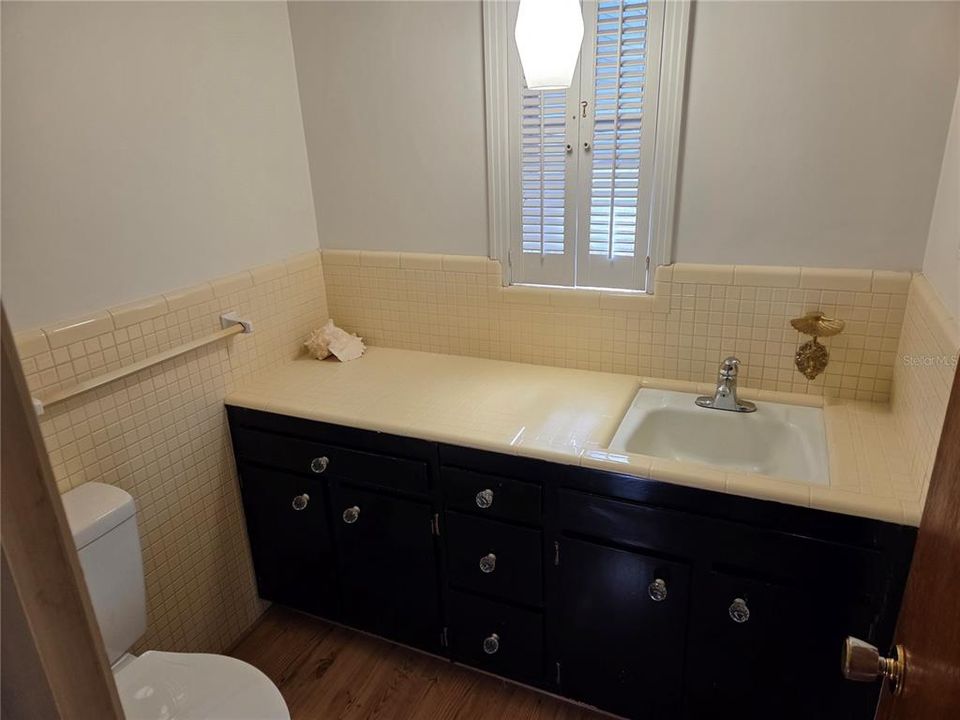 For Sale: $649,900 (4 beds, 2 baths, 2750 Square Feet)