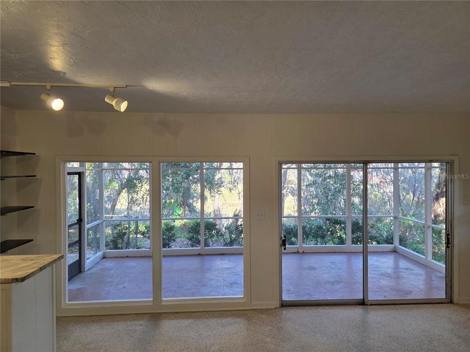 For Sale: $649,900 (4 beds, 2 baths, 2750 Square Feet)