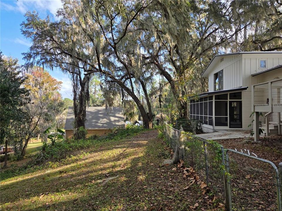 For Sale: $649,900 (4 beds, 2 baths, 2750 Square Feet)