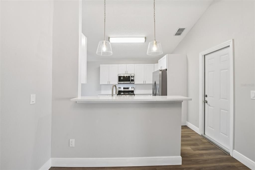 For Sale: $329,900 (3 beds, 2 baths, 1438 Square Feet)
