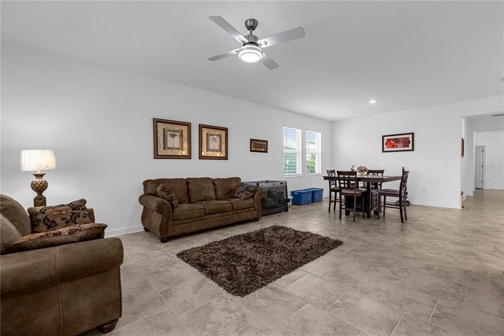 待售: $489,900 (4 贝兹, 3 浴室, 2159 平方英尺)