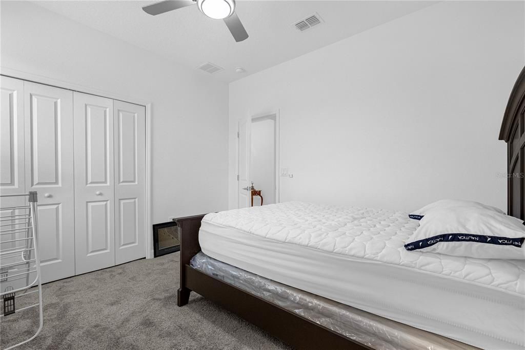 待售: $489,900 (4 贝兹, 3 浴室, 2159 平方英尺)