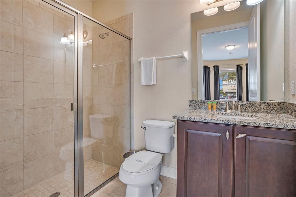 Под контрактом: $1,059,000 (11 спален, 11 ванн, 5496 Квадратных фут)