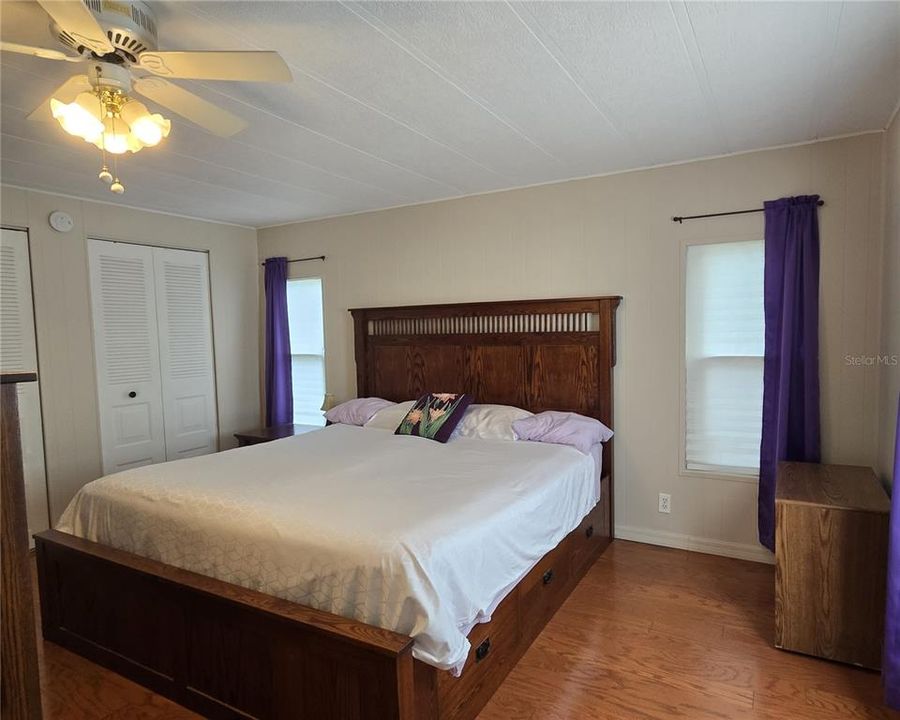 For Sale: $139,900 (2 beds, 2 baths, 1344 Square Feet)