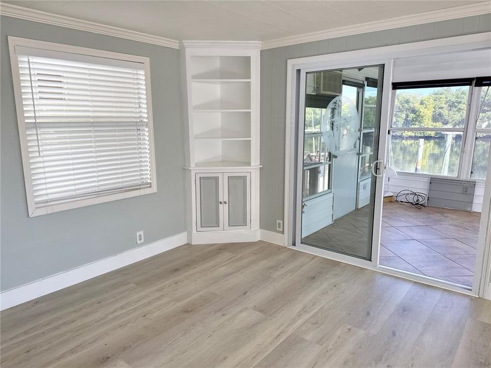 For Sale: $359,000 (2 beds, 2 baths, 1448 Square Feet)