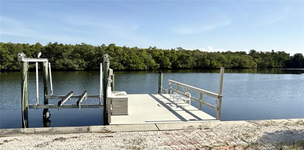 For Sale: $359,000 (2 beds, 2 baths, 1448 Square Feet)