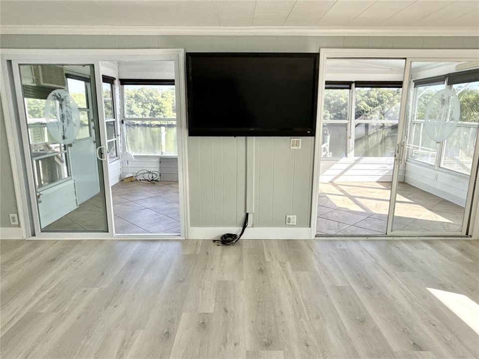 For Sale: $359,000 (2 beds, 2 baths, 1448 Square Feet)