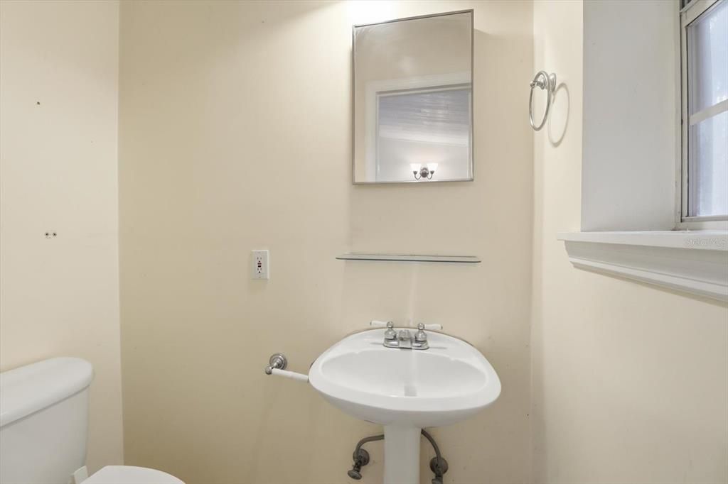 На продажу: $340,000 (2 спален, 2 ванн, 1658 Квадратных фут)