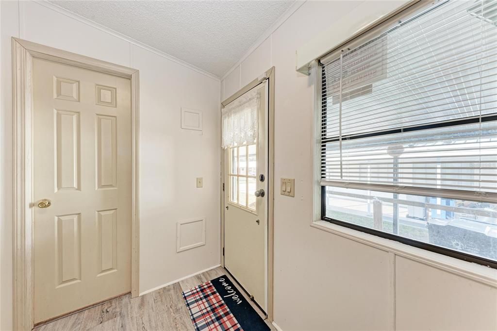 На продажу: $245,000 (2 спален, 2 ванн, 1782 Квадратных фут)