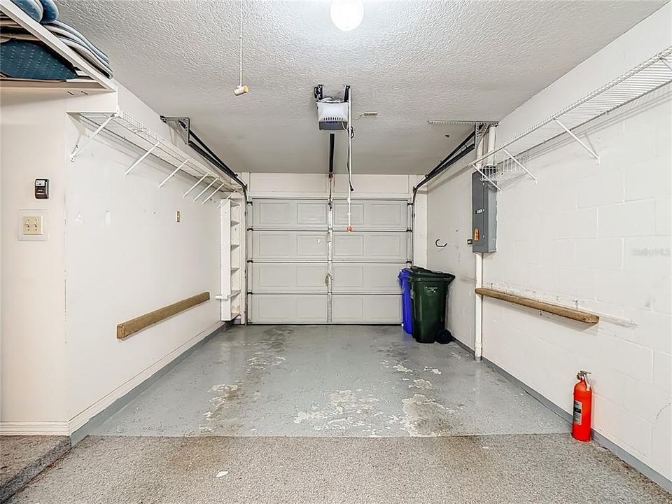 For Sale: $229,900 (2 beds, 2 baths, 1228 Square Feet)