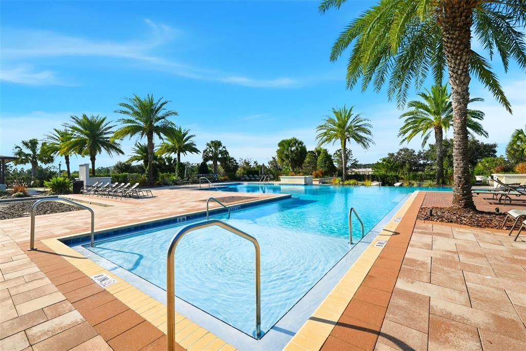 En Venta: $619,000 (3 camas, 2 baños, 2372 Pies cuadrados)