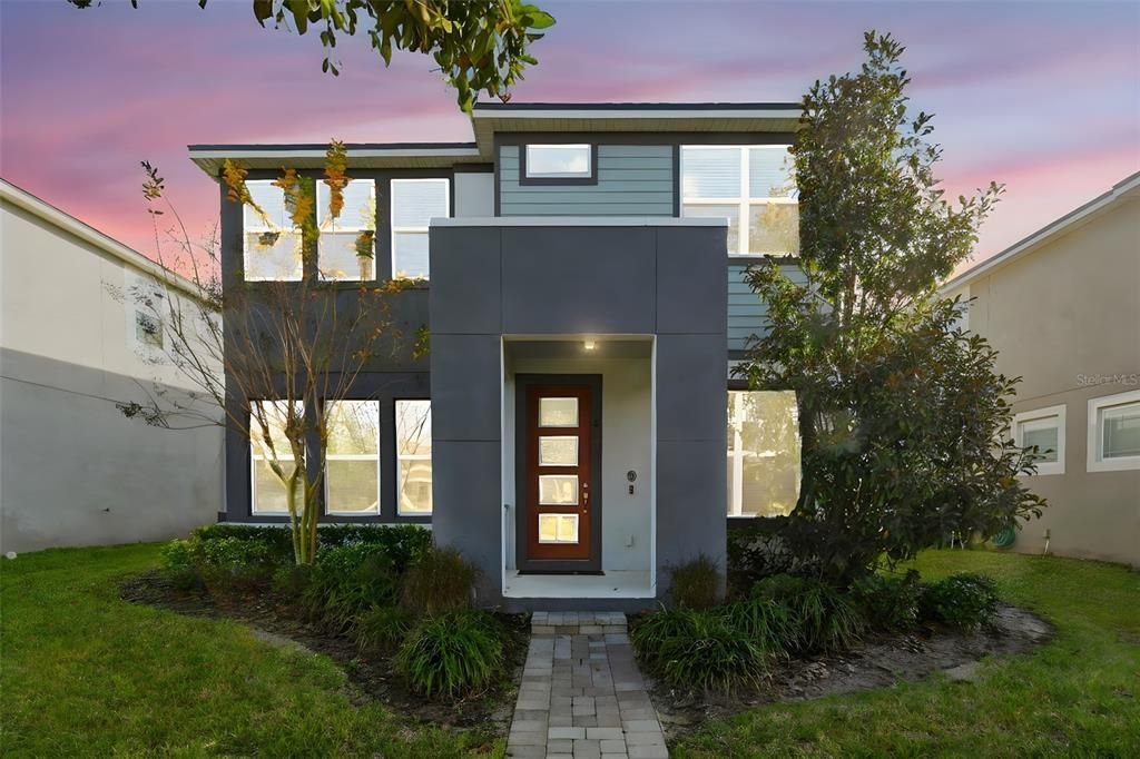 En Venta: $619,000 (3 camas, 2 baños, 2372 Pies cuadrados)