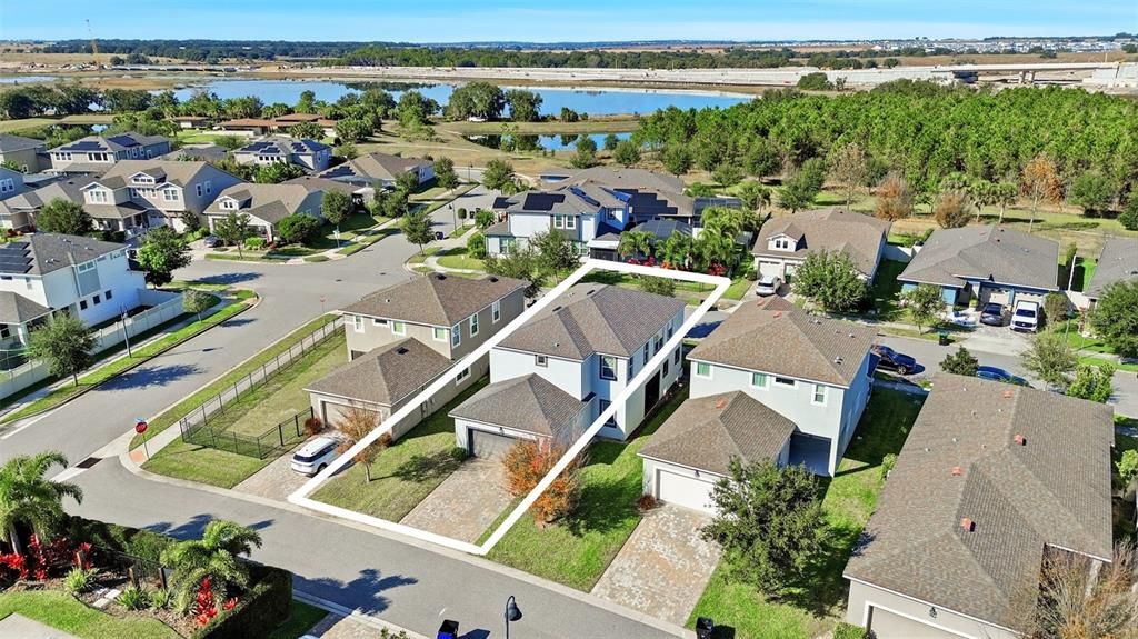 En Venta: $619,000 (3 camas, 2 baños, 2372 Pies cuadrados)