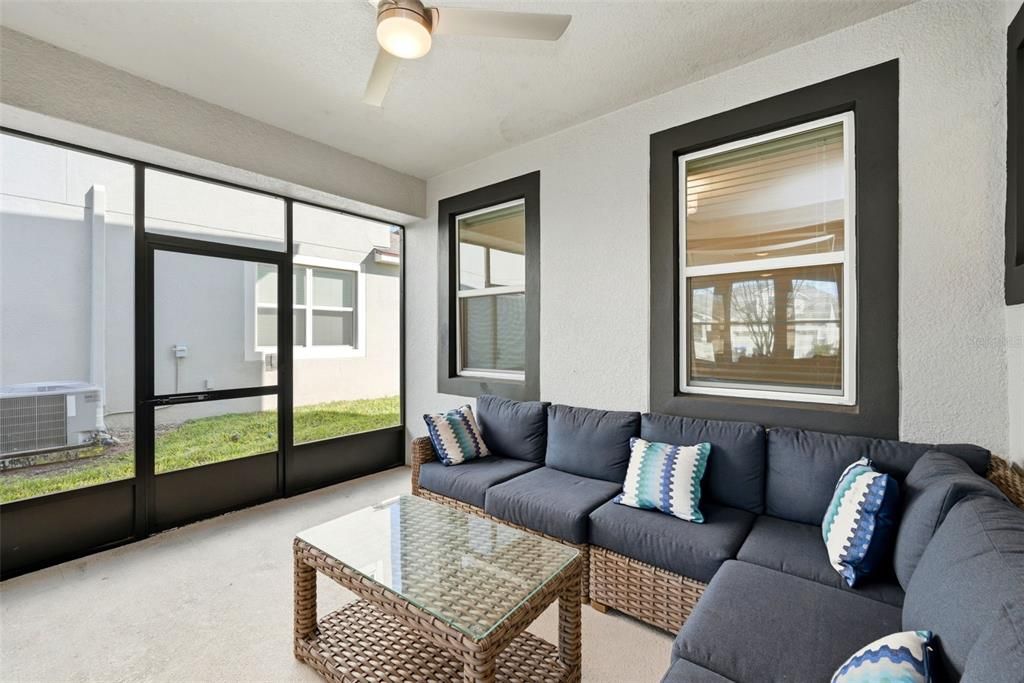 En Venta: $619,000 (3 camas, 2 baños, 2372 Pies cuadrados)