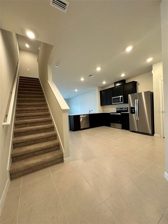 В аренду: $1,950 (3 спален, 2 ванн, 1699 Квадратных фут)