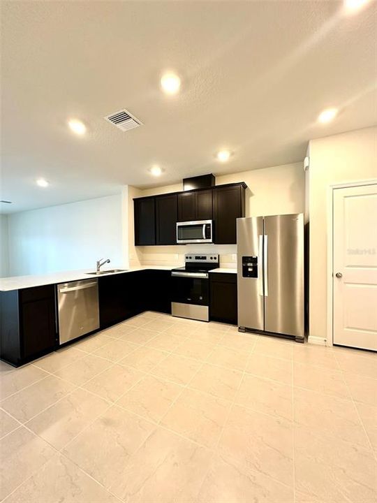 В аренду: $1,950 (3 спален, 2 ванн, 1699 Квадратных фут)