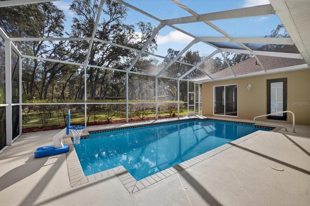 For Sale: $640,000 (3 beds, 2 baths, 2596 Square Feet)