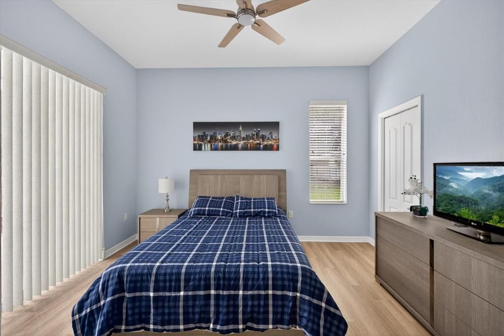 For Sale: $640,000 (3 beds, 2 baths, 2596 Square Feet)