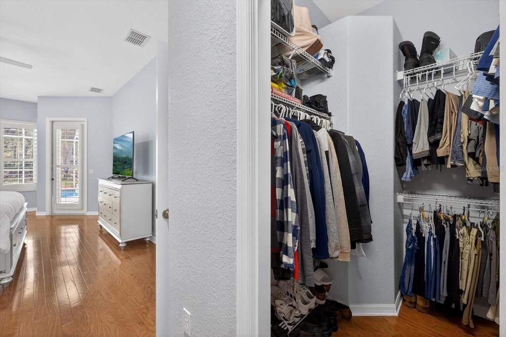 For Sale: $640,000 (3 beds, 2 baths, 2596 Square Feet)