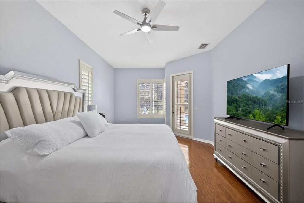 For Sale: $640,000 (3 beds, 2 baths, 2596 Square Feet)