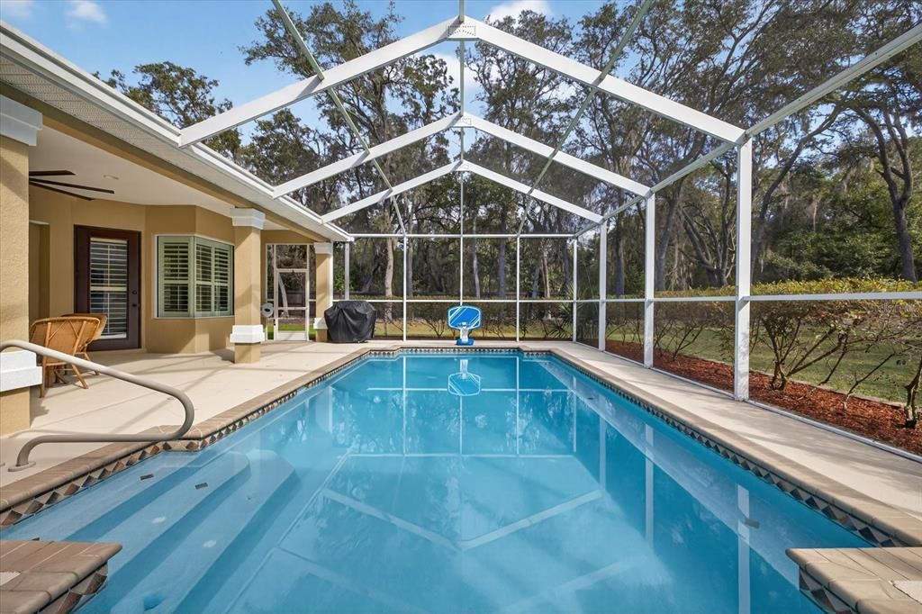 For Sale: $640,000 (3 beds, 2 baths, 2596 Square Feet)