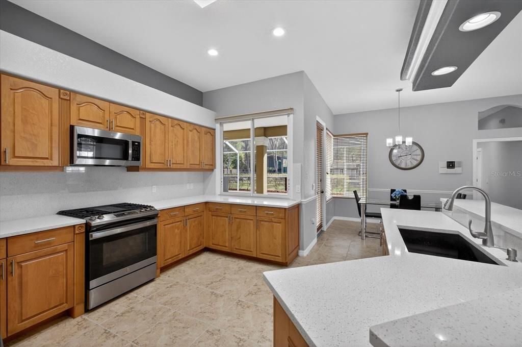 For Sale: $640,000 (3 beds, 2 baths, 2596 Square Feet)