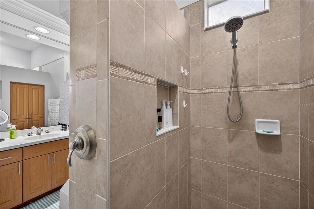 For Sale: $640,000 (3 beds, 2 baths, 2596 Square Feet)