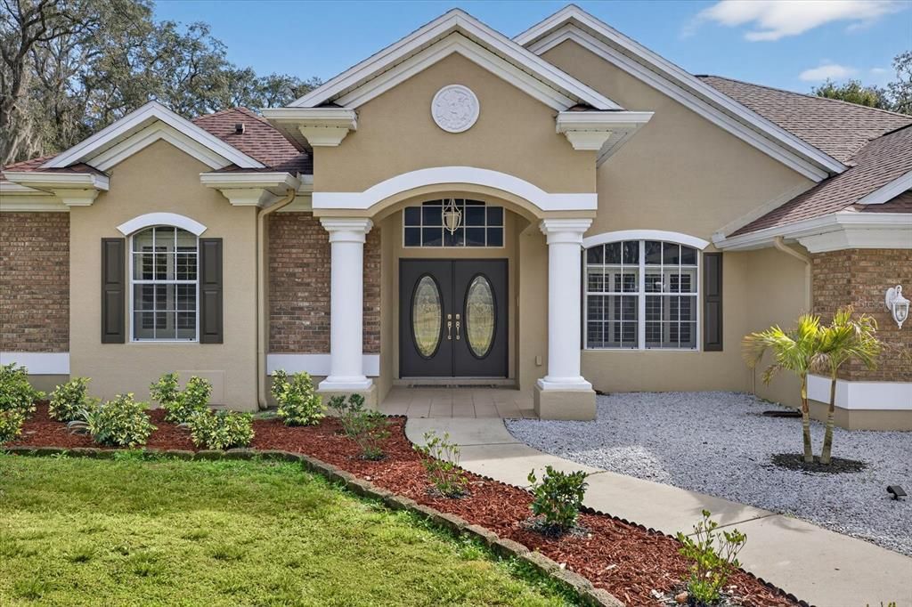 For Sale: $640,000 (3 beds, 2 baths, 2596 Square Feet)