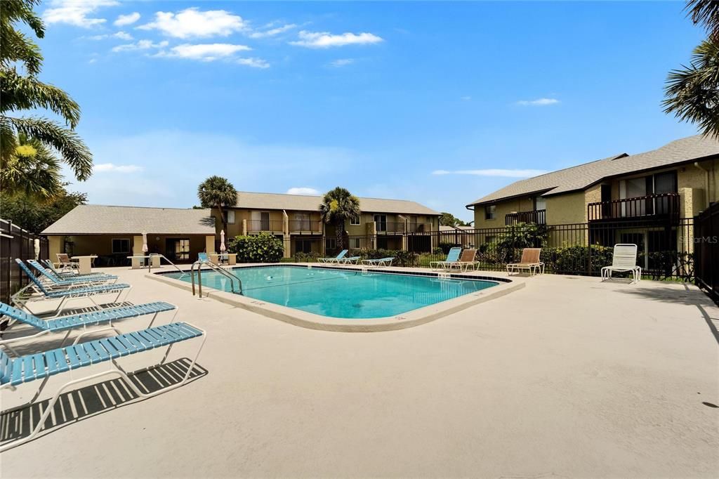 待售: $83,500 (0 贝兹, 1 浴室, 410 平方英尺)