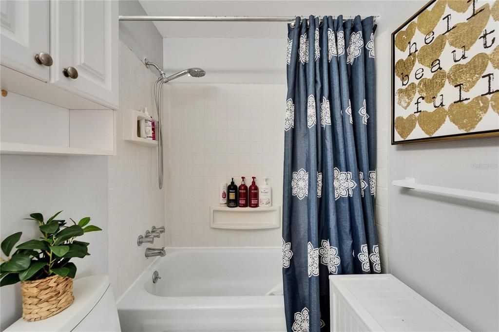 待售: $83,500 (0 贝兹, 1 浴室, 410 平方英尺)