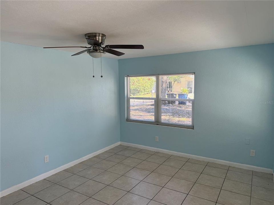 For Sale: $899,000 (9 beds, 0 baths, 3999 Square Feet)