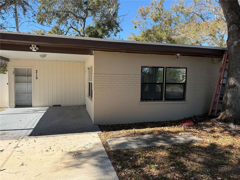 For Sale: $899,000 (9 beds, 0 baths, 3999 Square Feet)