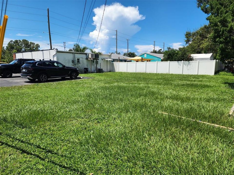 На продажу: $13,104 (0 спален, 0 ванн, 1700 Квадратных фут)