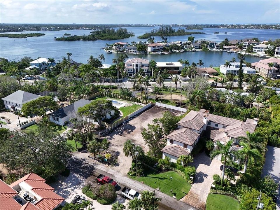 На продажу: $3,650,000 (5 спален, 5 ванн, 3001 Квадратных фут)