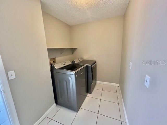 En Renta: $2,280 (4 camas, 2 baños, 1660 Pies cuadrados)