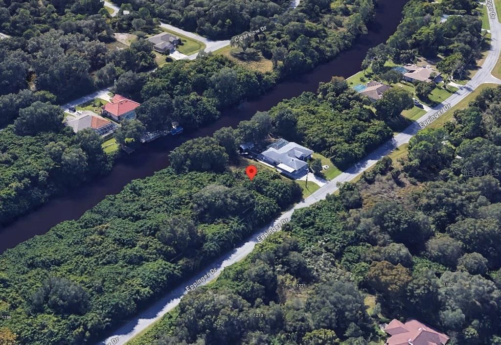 На продажу: $55,000 (0.23 acres)