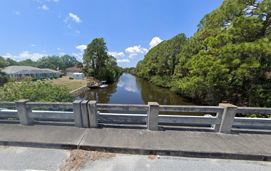 На продажу: $55,000 (0.23 acres)