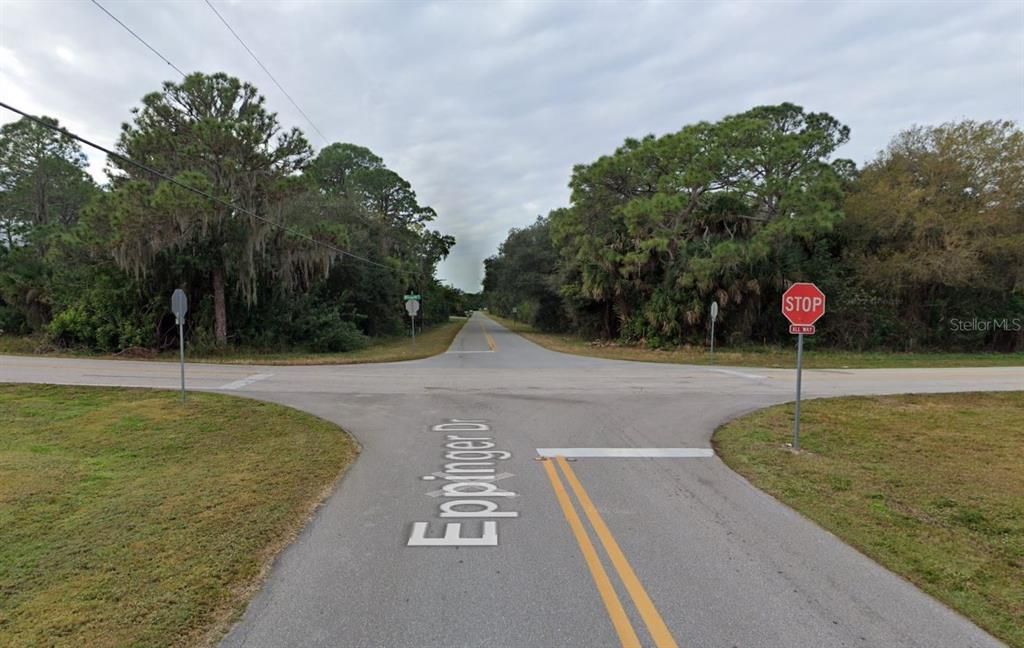 На продажу: $55,000 (0.23 acres)