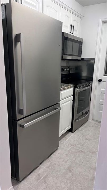 На продажу: $118,000 (2 спален, 2 ванн, 801 Квадратных фут)